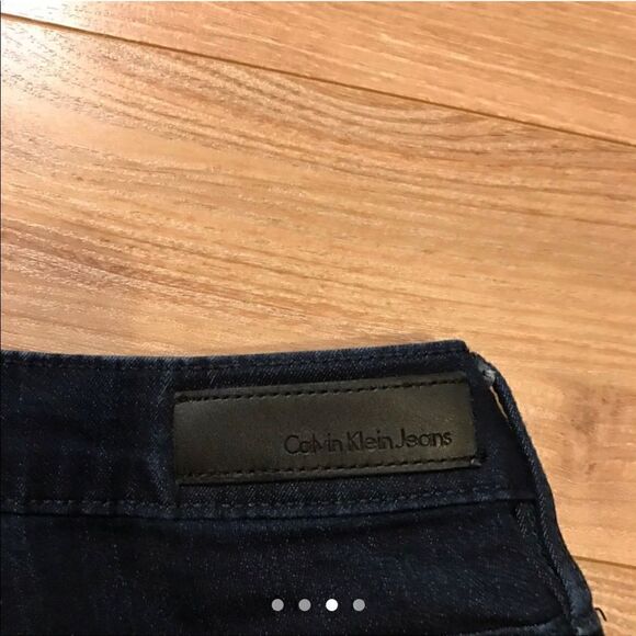 Calvin Klein Jeans dark wash leggings/jeggings - Picture 3 of 4